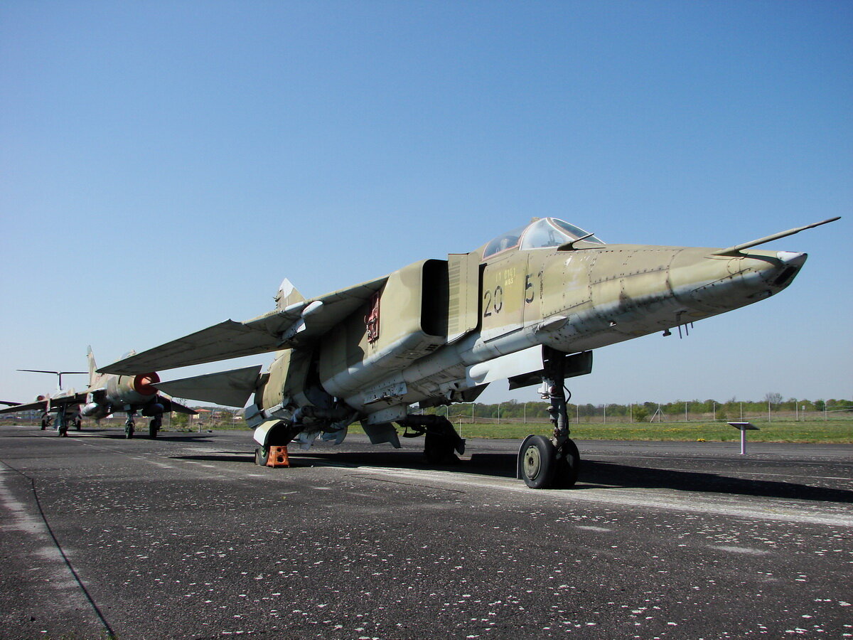 миг-23бн ввс ливии. миг-23бн. миг-23бн. миг-23бн. миг 23бн гдр.
