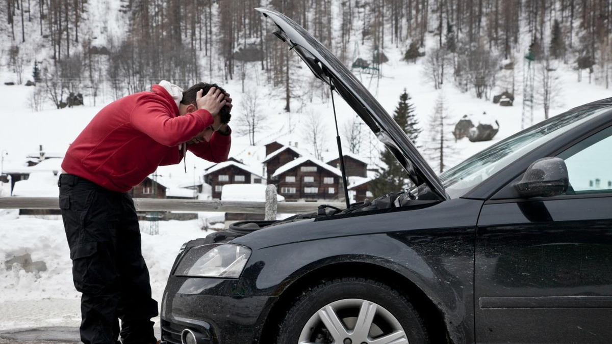 А вот так часто ломается машина.