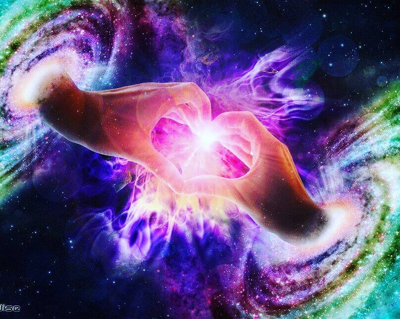    Думаю, в жизни каждой женщины хоть раз, но возникал вопрос "ну почему он так поступает, я же отдаю ему всю себя?". И это действительно очень больно и печально. Но я нашла для себя ответ на этот вопрос. Дело в том, что мы абсолютно разные. И пусть многие говорят, что мы все одинаковые, но как ни крути, мыслим и думаем мы абсолютно различными категориями.    Женщины - это воплощение вселенского Инь, которые способны любить и отдавать всю себя без каких либо условий, просто потому что человек есть. Я не беру в расчет случаи, когда женщина, уже столкнувшись с разочарованием и болью, начинает играть по правилам мужского мира и занимает оборонительную или завоевательную позицию. Я говорю о ее женской сути, которая есть в каждой из нас без исключения, стоит только честно для самой себя заглянуть в глубину души.
   Мужчины же - это воплощение вселенского Ян. У них на генном уровне заложено, что ценность представляет только то, что досталось с большим трудом, во что вложены его личные ресурсы. Он завоеватель. И если что-то достается легко, это не ценится, а воспринимается как должное. К сожалению, межличностные отношения не исключение.
   Вот тут и находит коса на камень. Женщина, отдавая мужчине всю себя, ждет такого же в ответ, а он воспринимает это как само собой разумеющееся. И это не плохо и не хорошо. Это просто наша природа, о которой нас всячески заставляли забыть, внушая мысль о том, что мы одинаковые. 
   Но что же делать со всем этим? А все очень просто. Давайте позволим женскому и мужскому существовать так, как это задуманно изначально. Ведь еще одним важным аспектом иньской сути является пассивность и принятие. То есть позволить мужчинам проявлять свои активные завоевательские действия в полной мере. И если он этого не делает, значит это не ваш мужчина. Направьте всю свою безусловную любовь на себя и наслаждайтесь жизнью. Позвольте себе быть счастливой с самой собой. И тогда в жизни начнут происходить чудеса. 
Желаю всем девочкам в не зависимости от возраста счастья. 
