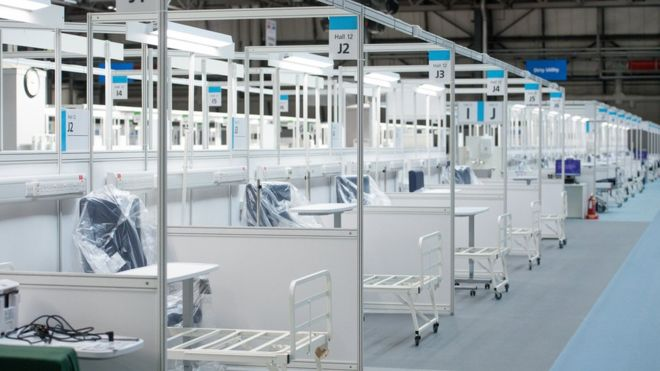 Недавно открытая больница было построена компанией NHS Nightingale Birmingham Interserve 
