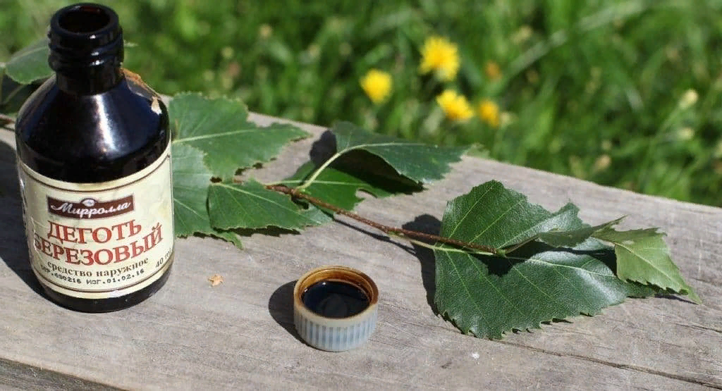 Вот такой березовый деготь... но вонючий.. страсть..