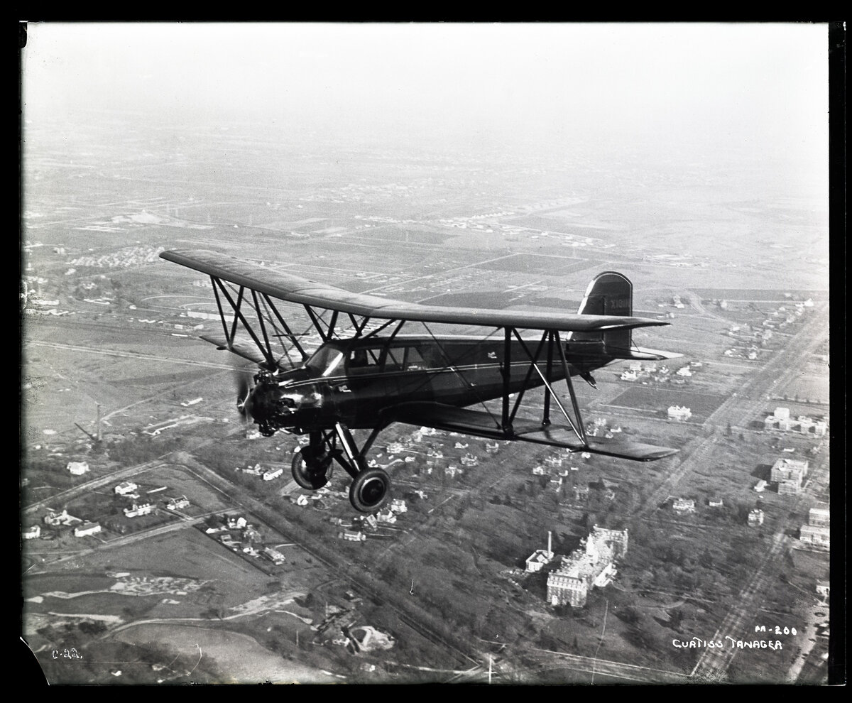 Curtiss Model 54 Tanager в полёте. Фото: Public domain / Smithsonian National Air and Space Museum