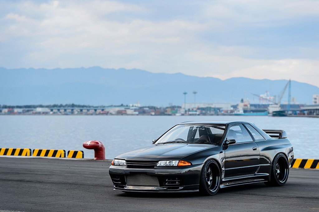 Skyline R32.