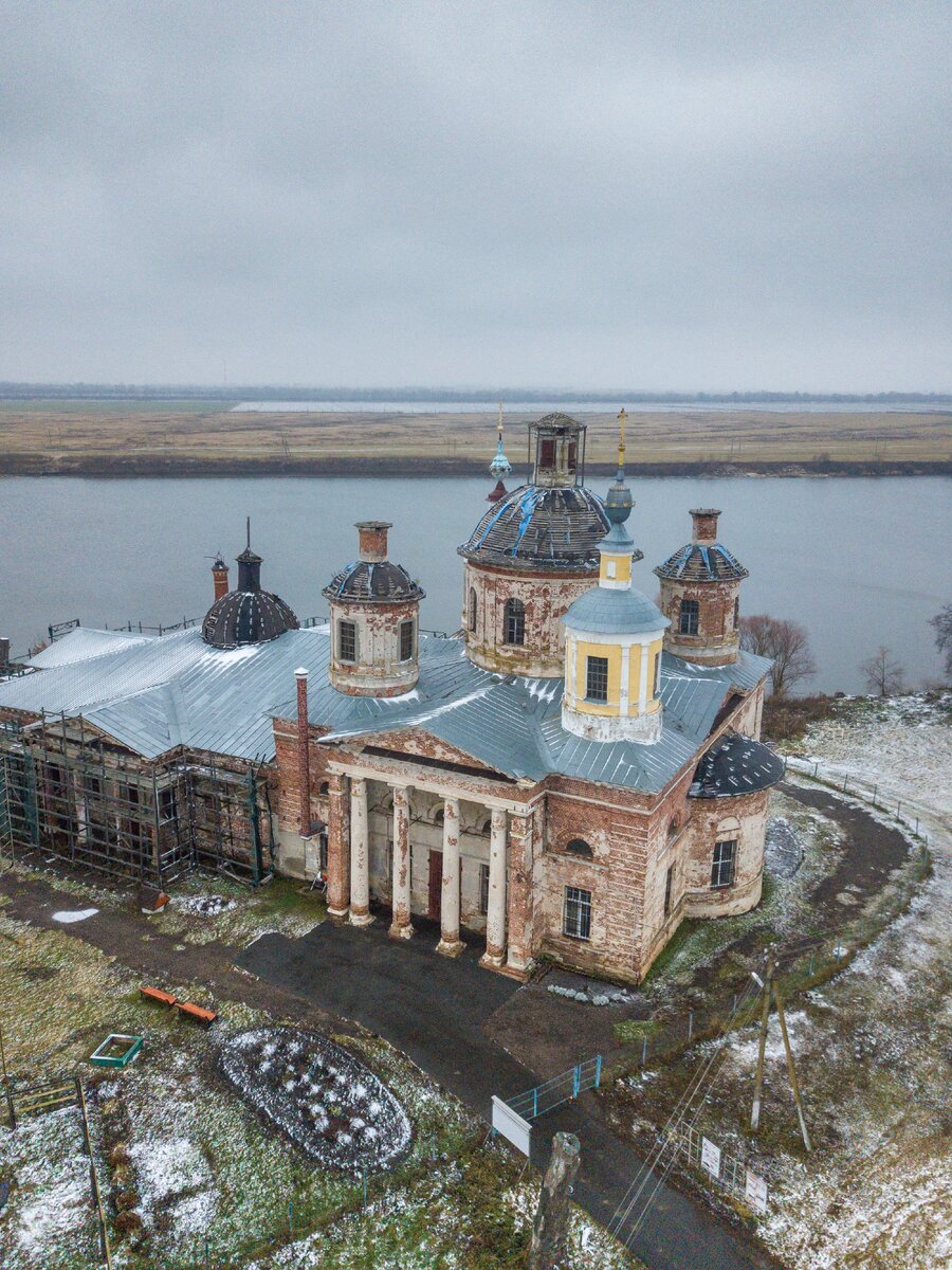 Ловцы - старинное село на реке Оке. Обязательно вернусь сюда летом. |  vassabi0 - винтажная история | Дзен