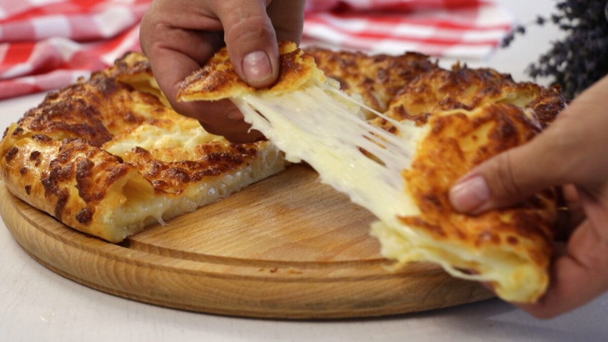 Хачапури По-мегрельски (Грузинские лепёшки с сыром)