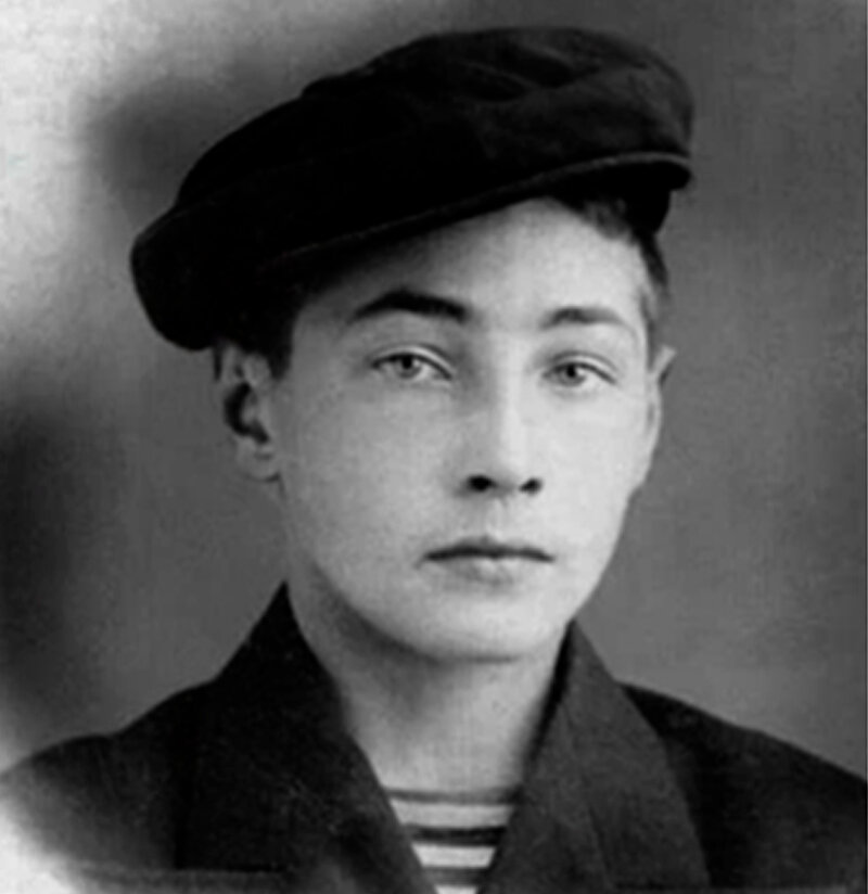 Вячеслав Тихонов в юности. Источник фото: kratkoebio.ru