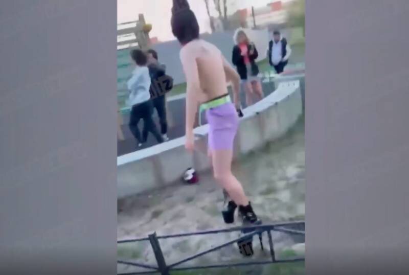 "Экстравагантные" наряды тиктокеров нетрадиционной ориентации