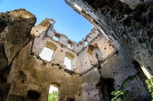 Стены замка в наши дни