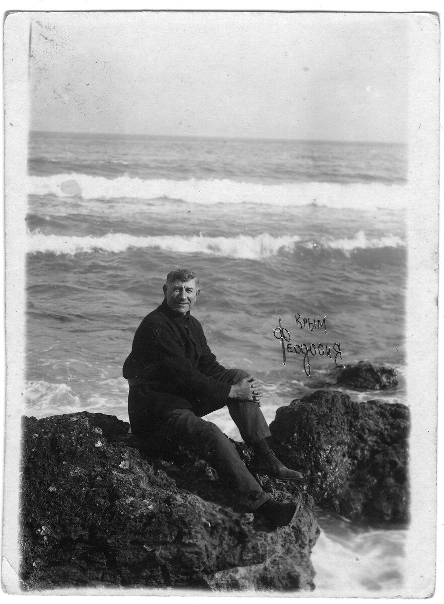 "Дед Андрей", Андрей Иванович Костенецкий, отец Владимира Андреевича. Незадолго до войны. Снимок из семейного архива Костенецких.