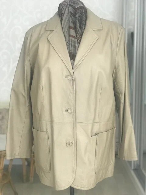 Ремонт женского жакета. Ателье Ирины Берзиной.