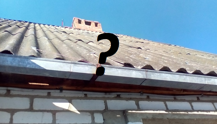 Как и куда отвести воду с крыши? 3 толковых варианта, один из которых вам обязательно подойдёт0