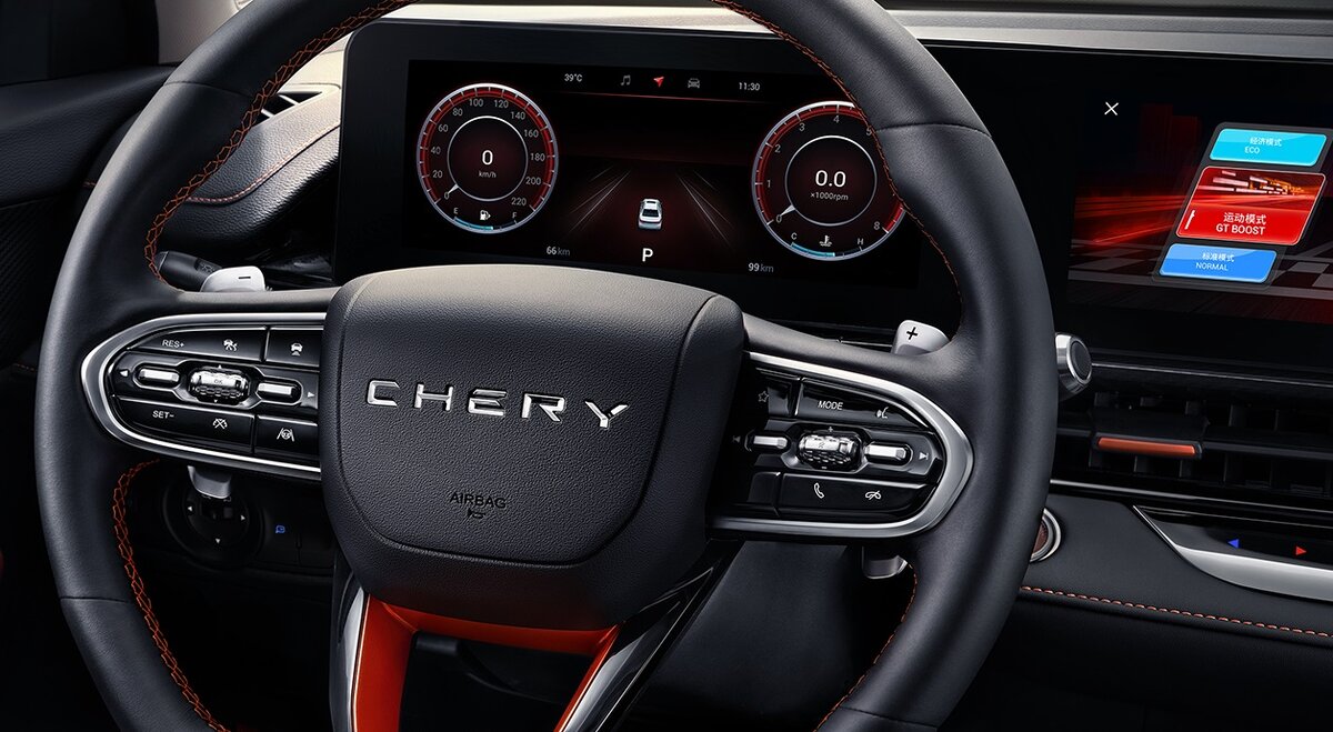 На фото: Салон седана Chery Arrizo 5 GT