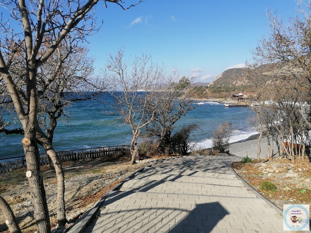 Второй вход на пляж. Фото: ноябрь 2022 г. 