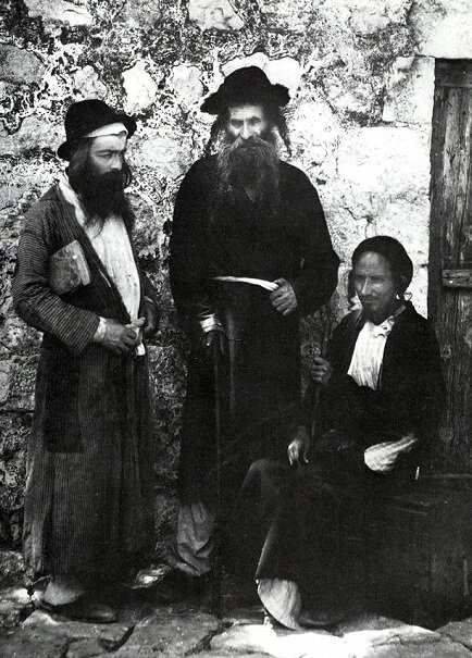 Сефардские евреи (Эта группа евреев в своей истории перенесла ужасные гонения) - Источник: https://dzen.ru/a/X1T59PdJUSjkdvJB