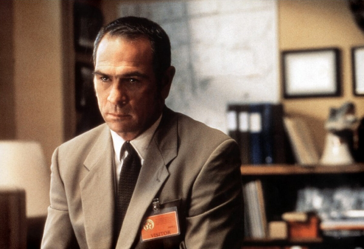 томми ли джонс. томми ли джонс роли. томми ли джонс беглец. "вулкан" 1997 томми ли джонс. томми ли джонс роли.