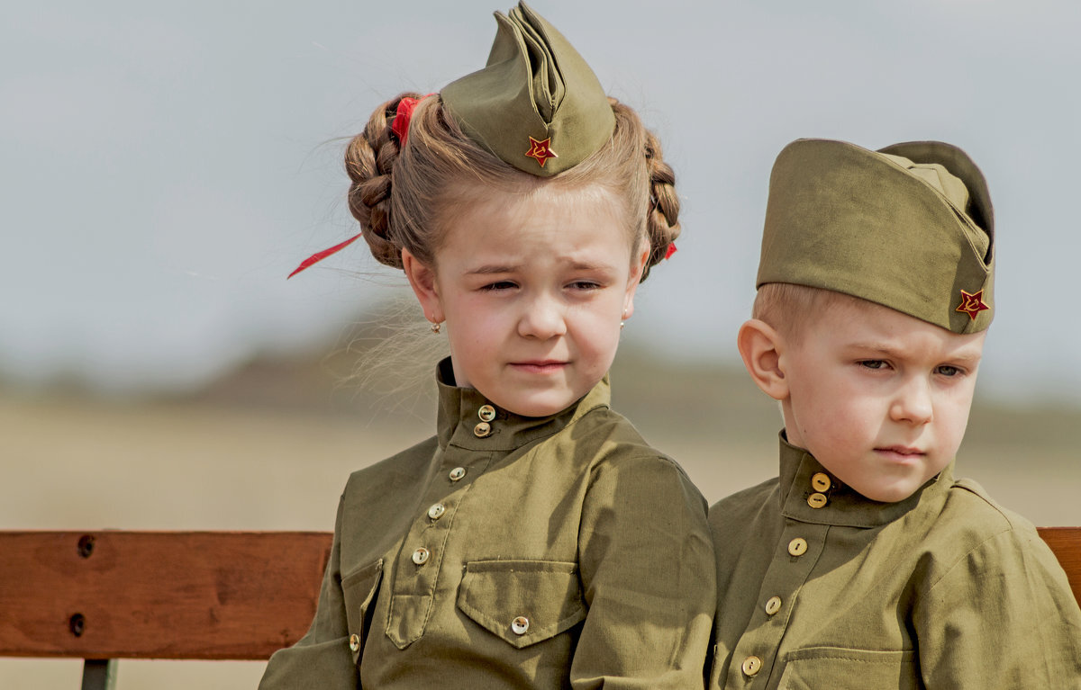 Картинка ребенка в военной форме