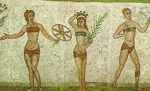 Древнегреческая фреска, первые в истории купальники