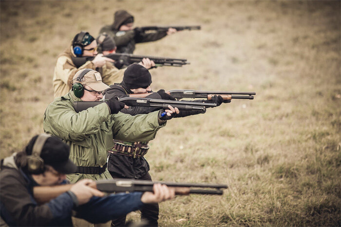 Тип оружия второстепенен, главное навык стрельбы! 