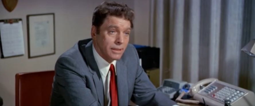 Мел Бейкерсфельд, кадр из фильма "Аэропорт"