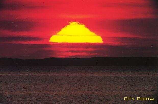 21 марта 2003 года, фото "квадратного Солнца над Японией"