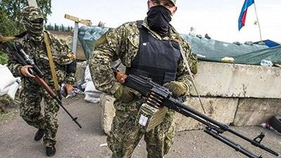 Один из главарей подразделений НВФ «ДНР» известный по позывному «Ольхон» на своей странице в соцсети заявил о необходимости провести мобилизацию в «республике», при этом уклонистов и дезертиров он предлагает отдавать под трибунал и «прислонить к стенке» по законам военного времени. 
По его словам, «призыв на действительную военную службу граждан ЛДНР в НМ ЛДНР уже как минимум три года должен был производиться». «Ольхон» возмущается, что в 2014 году в «армию» шли новички, а сейчас не хотят:

«Стенания про то, что мол молодых и не обученных пошлют на фронт, то мимо кассы. Думаете в 2014 году ко мне в роту одни „псы войны“ приезжали?!
Было достаточно много не служивших в армии и приходилось обучать их и получалось некоторых обучить и вышли с них очень даже хорошие солдаты и сержанты. Было бы желание у командира планомерно и целенаправленно проводить занятия с личным составом и учить их военному делу не взирая на сложности и трудности».

Также, «Ольхон» вспомнил, что члены НВФ, служившие в его подразделении, довольно быстро стали «одними из лучших»:


«Все кто служил под моим командованием знают таких бойцов, как „Нур“, „Ваха“, „Ботаник“, „Заика“, „Фикс“, „Зеленый“, а эти молодые человеки пришли ко мне на службу без единого дня службы в армии и никто не скажет что у нас в роте они были не одними из лучших. Так что чем быстрее начнется призыв в армию, тем лучше. А в случае активизации боев необходимо провести мобилизацию, а уклонистов и дезертиров под трибунал и „прислонить к стенке“ по законам военного времени».
