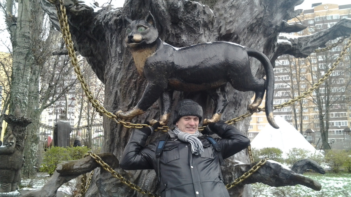 Какой тяжелый кот!// Фото: Андрей Черкасов