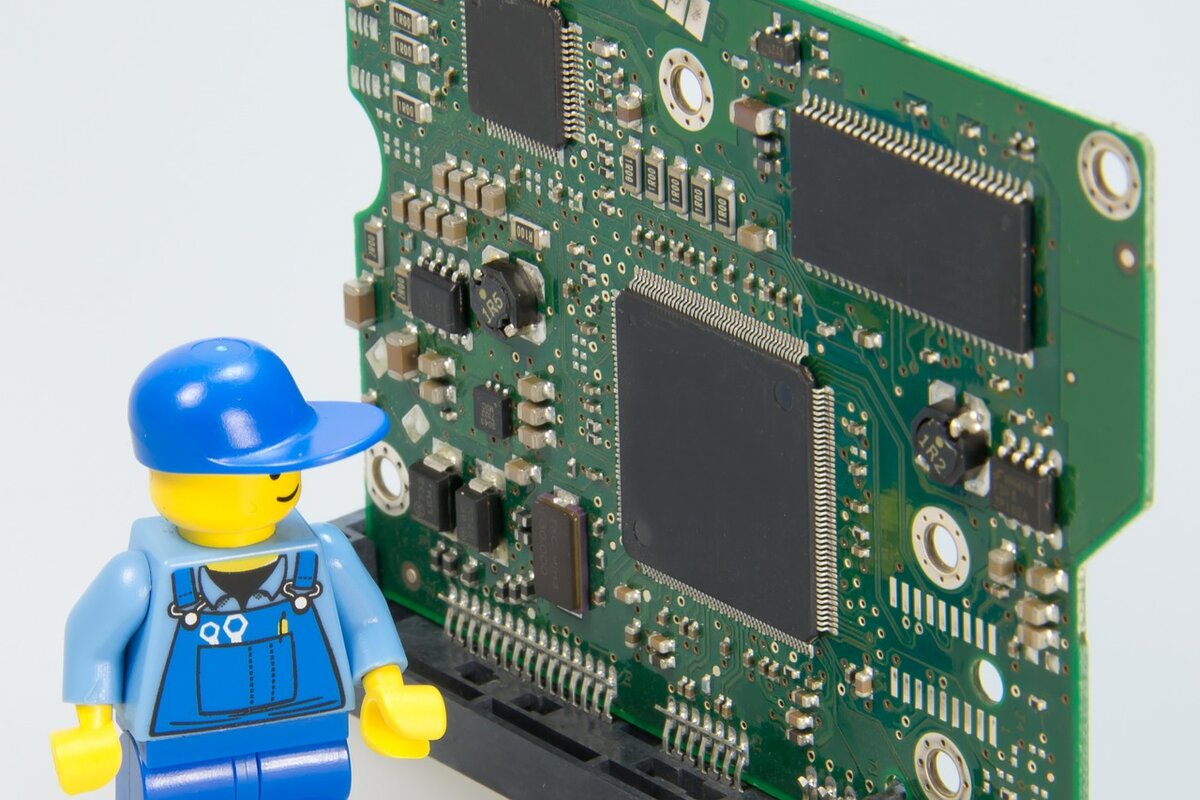  https://pixabay.com/ru/photos/%D1%8D%D0%BB%D0%B5%D0%BA%D1%82%D1%80%D0%B8%D0%BA-lego-%D1%80%D0%B5%D0%BC%D0%BE%D0%BD%D1%82-%D1%80%D0%B5%D0%BC%D0%B5%D1%81%D0%BB%D0%B5%D0%BD%D0%BD%D0%B8%D0%BA%D0%BE%D0%B2-499799/ 
