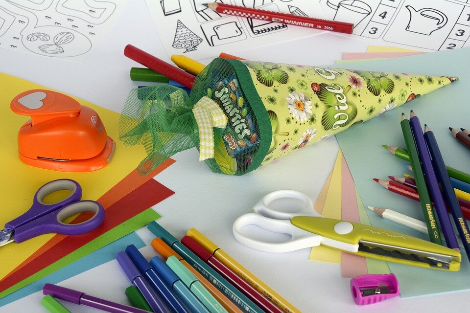 pixabay.com/photos/schultüte-zuckertüte-back-to-school-1499049/