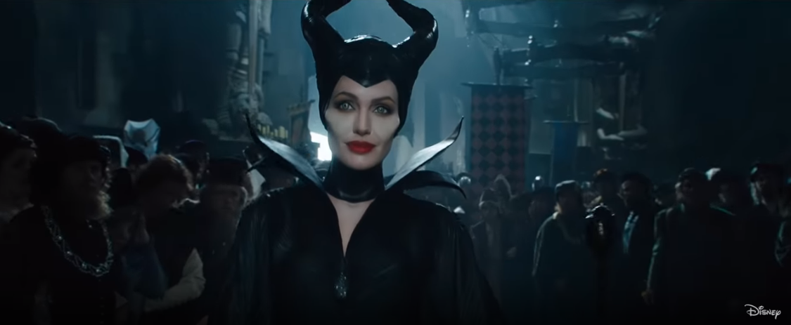 Малефисента в замке