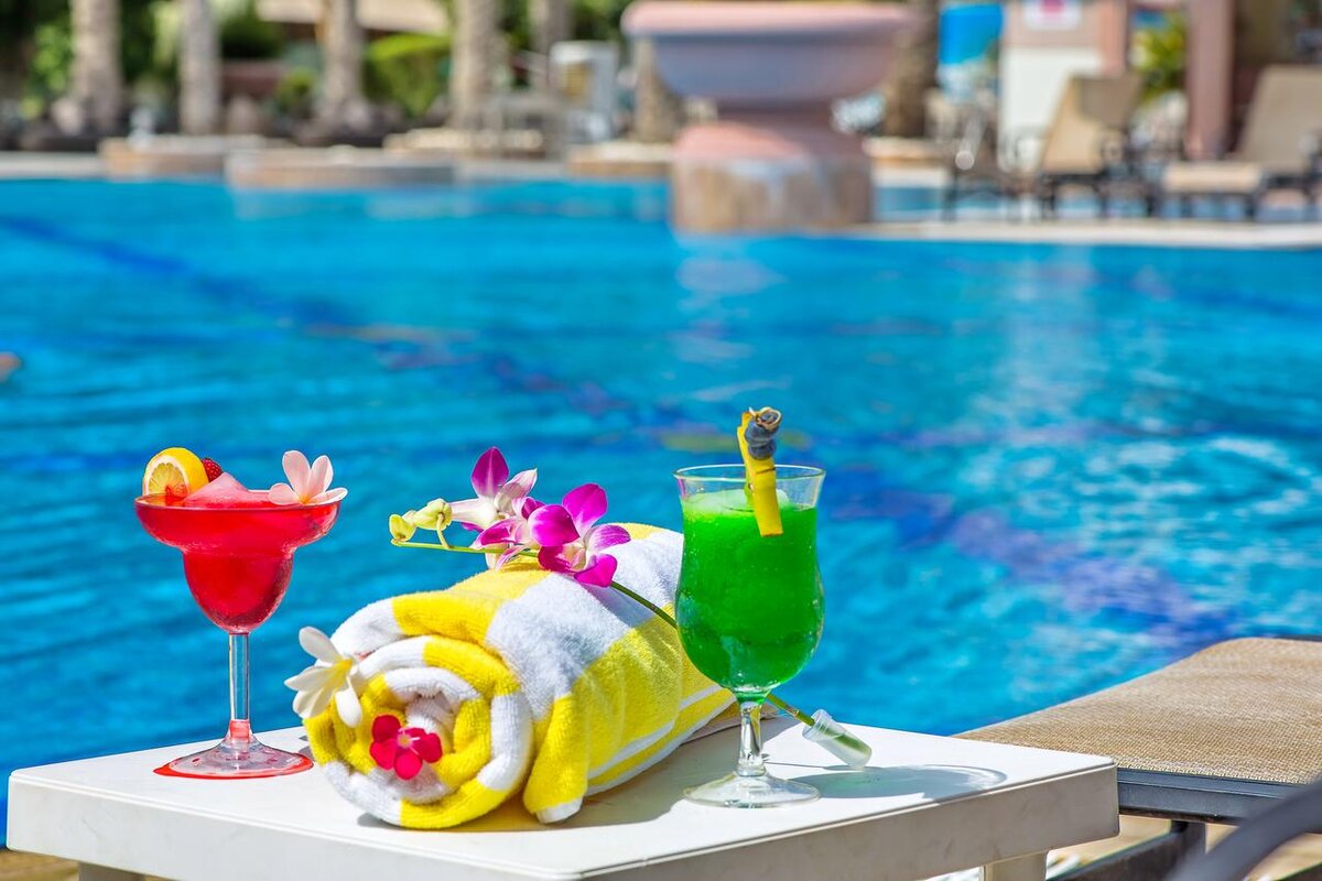 Отдых на курорте. Все включено. Турция коктейль. Турция отдых все включено горящие путевки. Турция all inclusive.