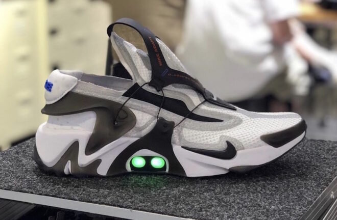 Nike adapt store huarache white