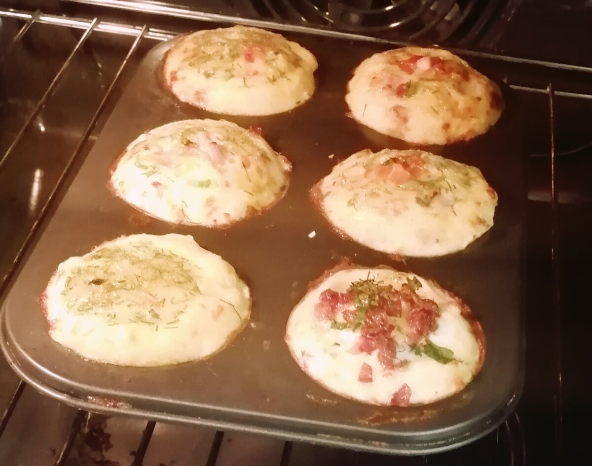 Картофельные корзиночки с сыром, беконом и яйцом!