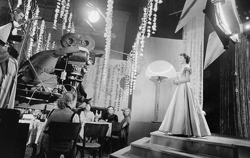 съемки комедии «Карнавальная ночь», 1956 год