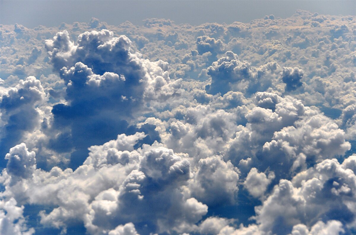 Как выглядит облако. Кучевые облака облака. Кучевые Кучевые облака. Небо с облаками. Облака сверху.