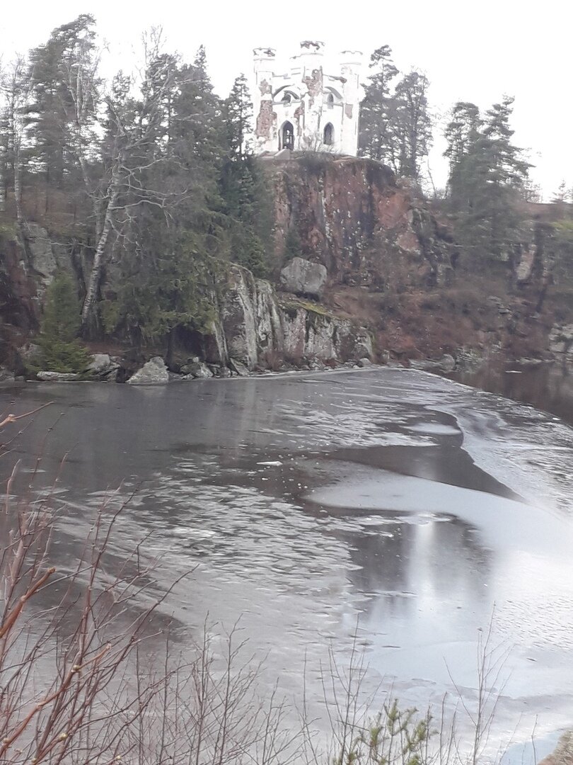 Фотокамера на телефоне плюс замерзшие руки - результат качества снимка. Но атмосфера схвачена. Фотография из личного архива