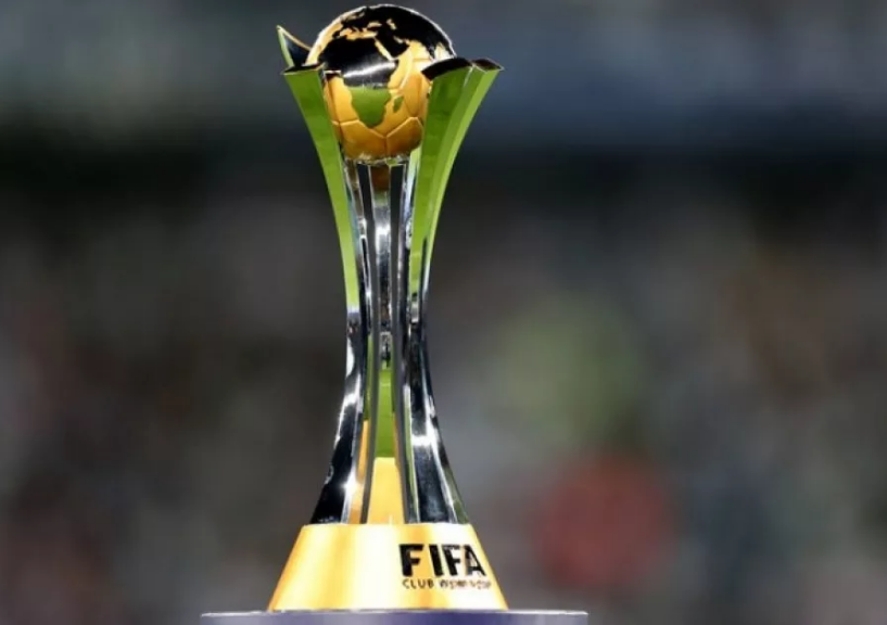 Вот за этим трофеем отправится «Ливерпуль» в Катар.