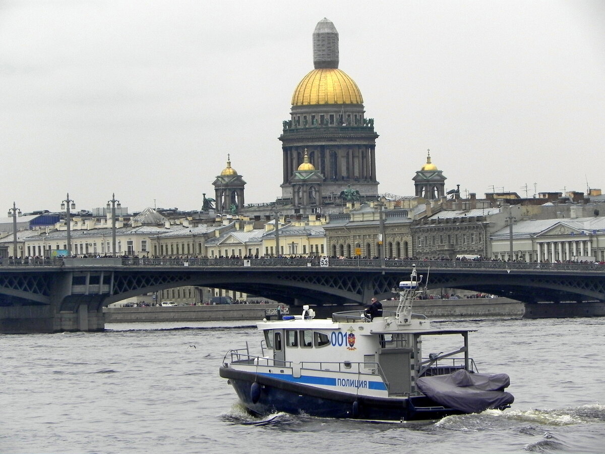 Водные объекты спб. Питер полиция на Неве. Водная полиция СПБ. Санкт Петербург судоходство. Навигация по Неве.