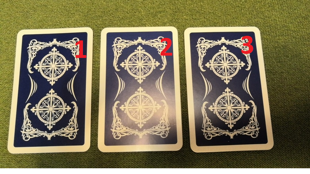 Доброе утро мои дорогие, интуитивно выбираем из трех вариантов карту дня.