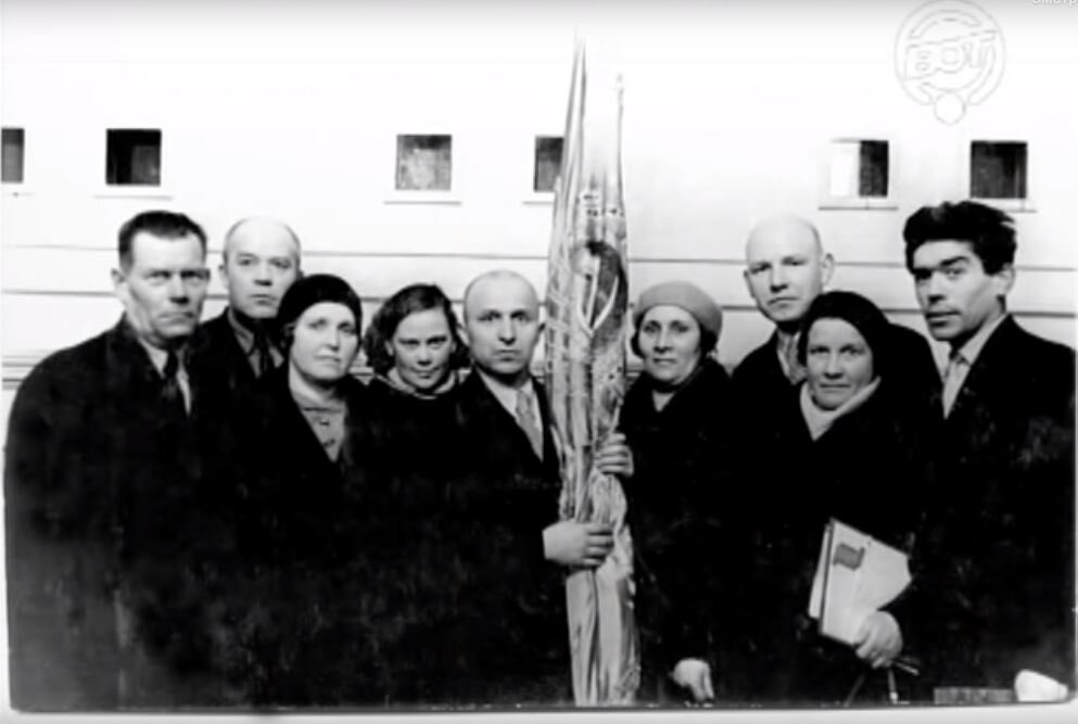 Сотрудники Ленинградского зоосада