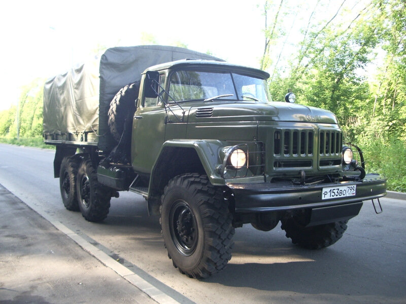 В военном училище в нашей роте служил парень Артём, который... Нет, не глупый, как раз наоборот, шёл на красный диплом. Но вот с техникой у него не было взаимопонимания. Ну никакого!