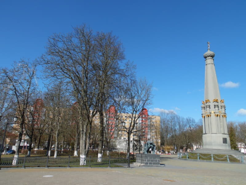 Вид на место, где располагался костел. Фото Андрея Буховецкого 