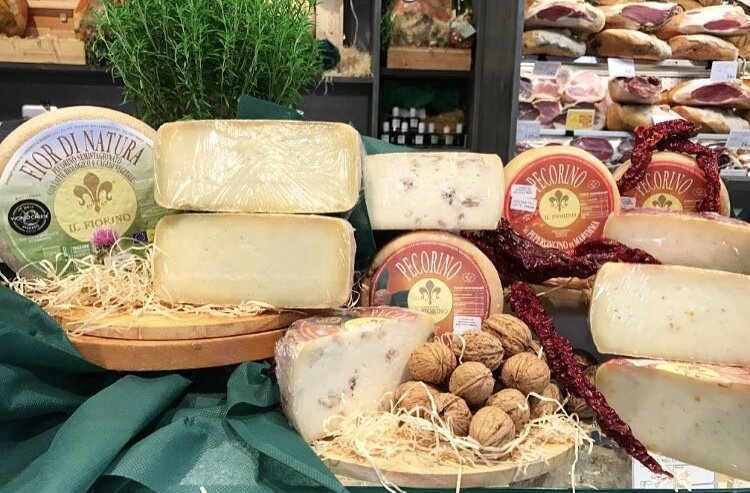 Grangusto, Улица - Via Marina, 5
