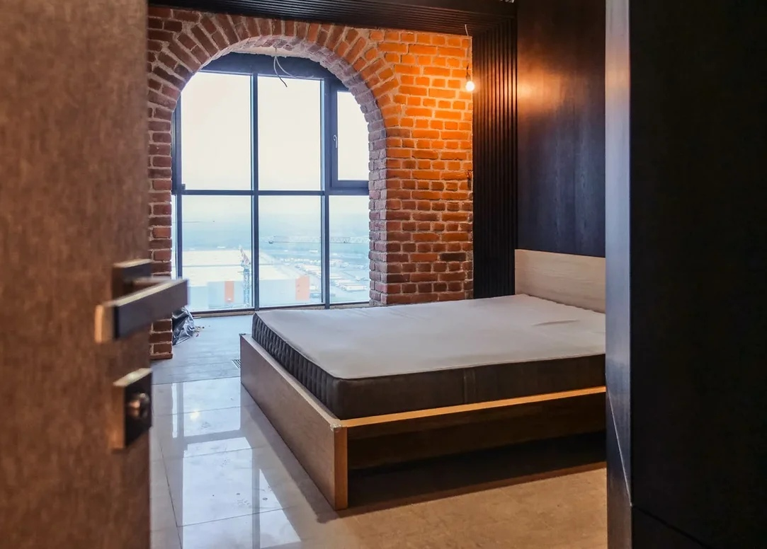 Спальня с панорамным видом