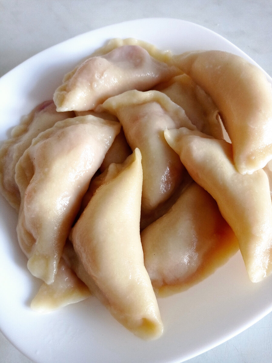Вареники с клубникой