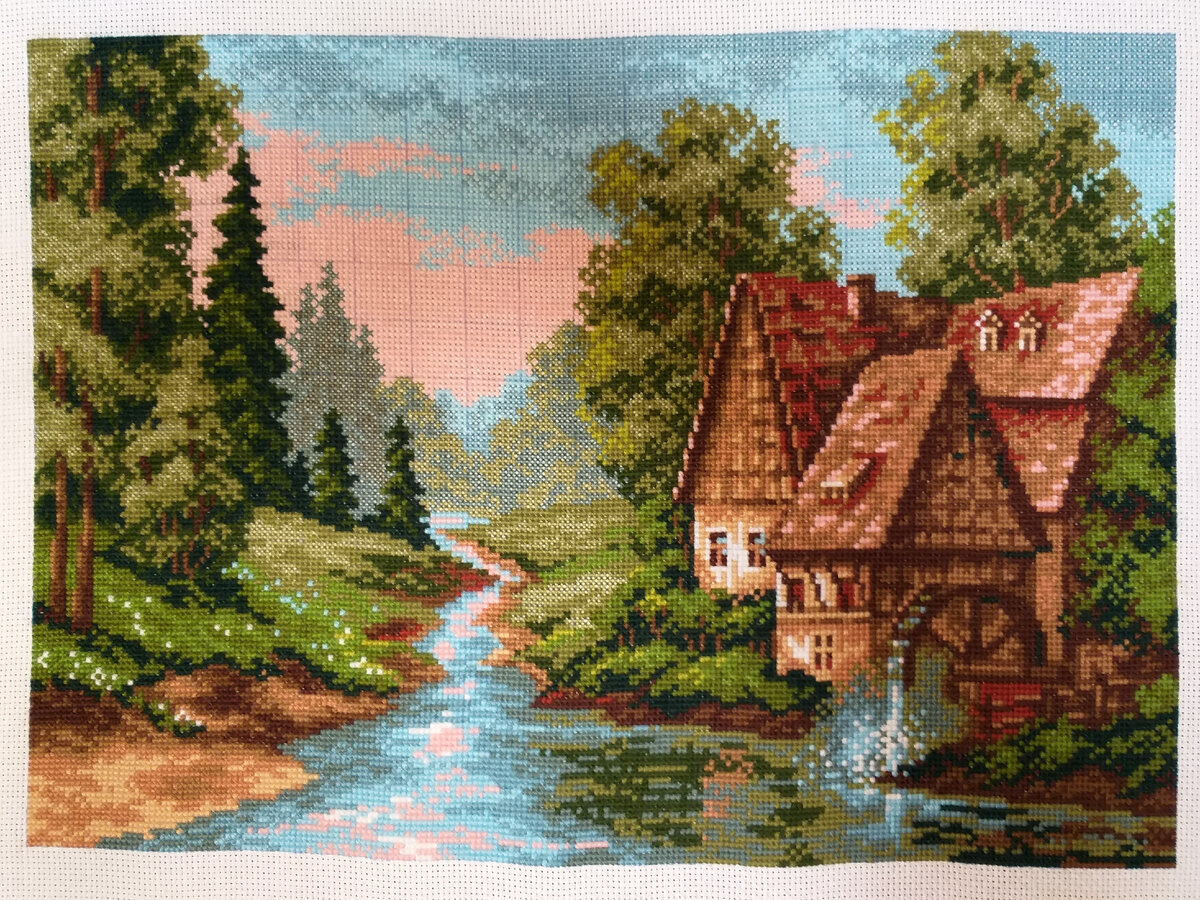 Фото автора. Вышивка с разметкой термоисчезающими чернилами.