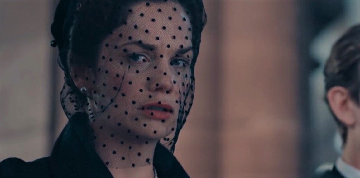 Скриншот из сериала "Миссис Уилсон".