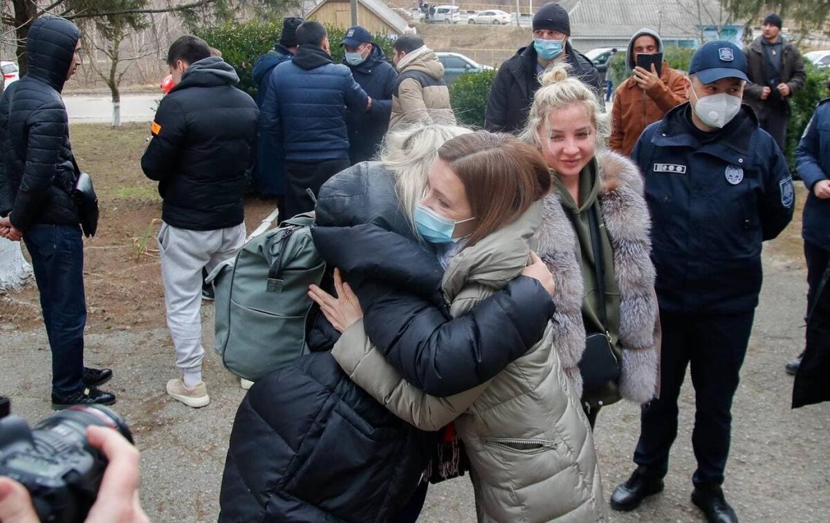 Беженцы с Украины. Беженцы фото. Беженцы с Украины в России. Беженцы в Молдове.