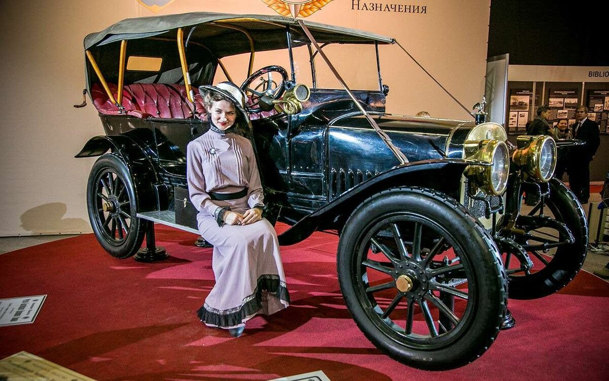 Автомобиль Руссо Балт 1909