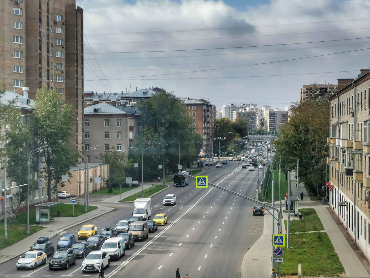 СЗХ, 3-й Нижнелихоборский проезд из окна электропоезда, остановившегося на, МЦД1 Окружная.