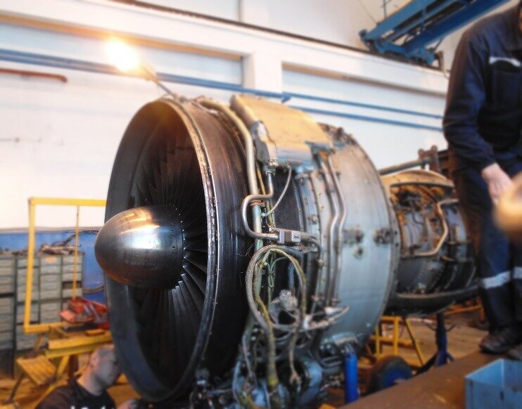 Фото от автора. Подготовка двигателя к установке на самолёт Як-42.